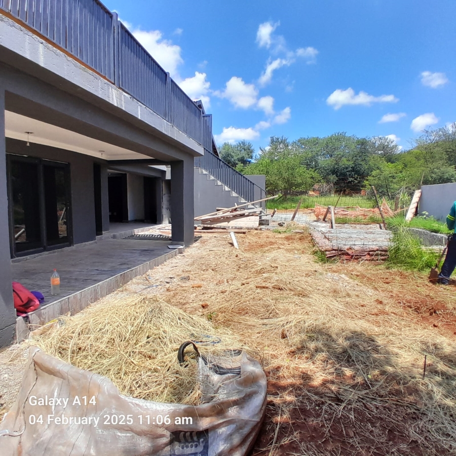 5 Bedroom Property for Sale in Buffelspoort Eco Estate North West